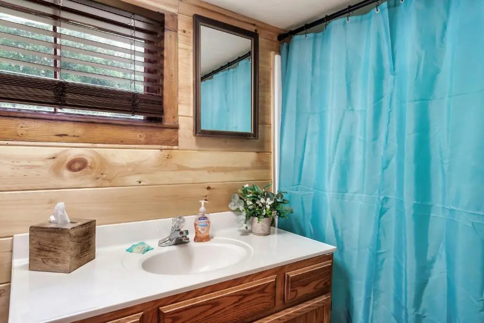 Cabin at Lakeside