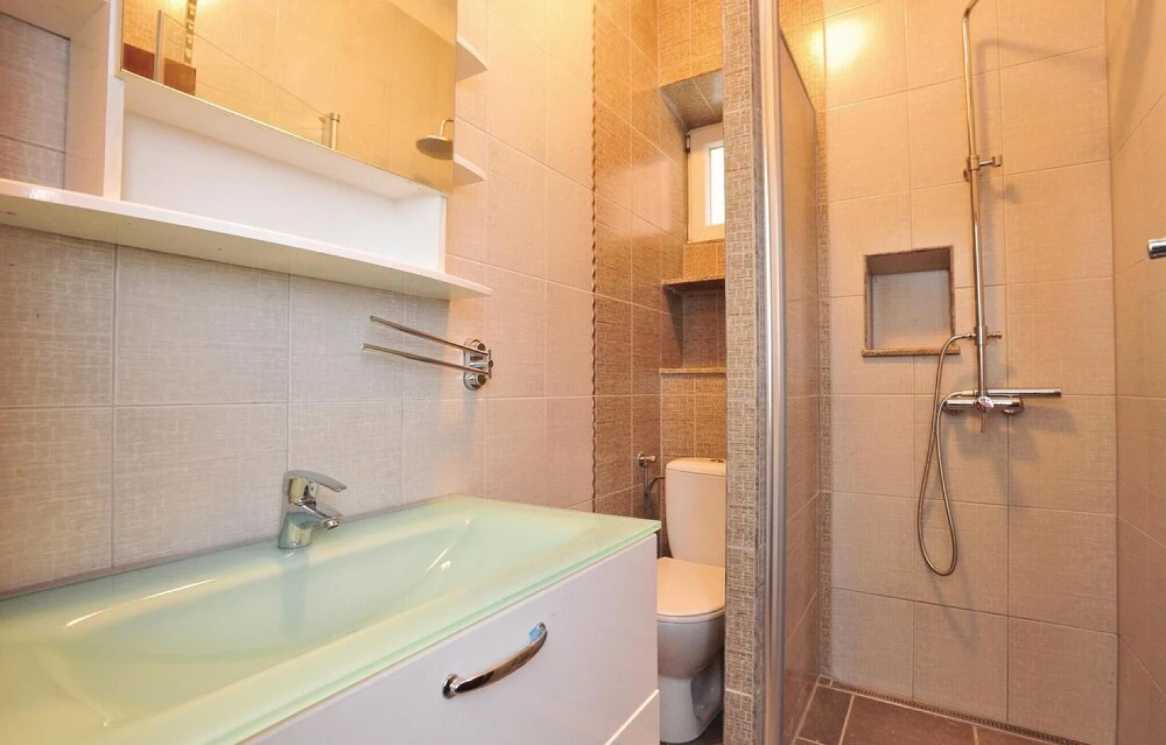 Awesome Home in Kastel Luksic With Sauna, Wifi and 6 Bedrooms