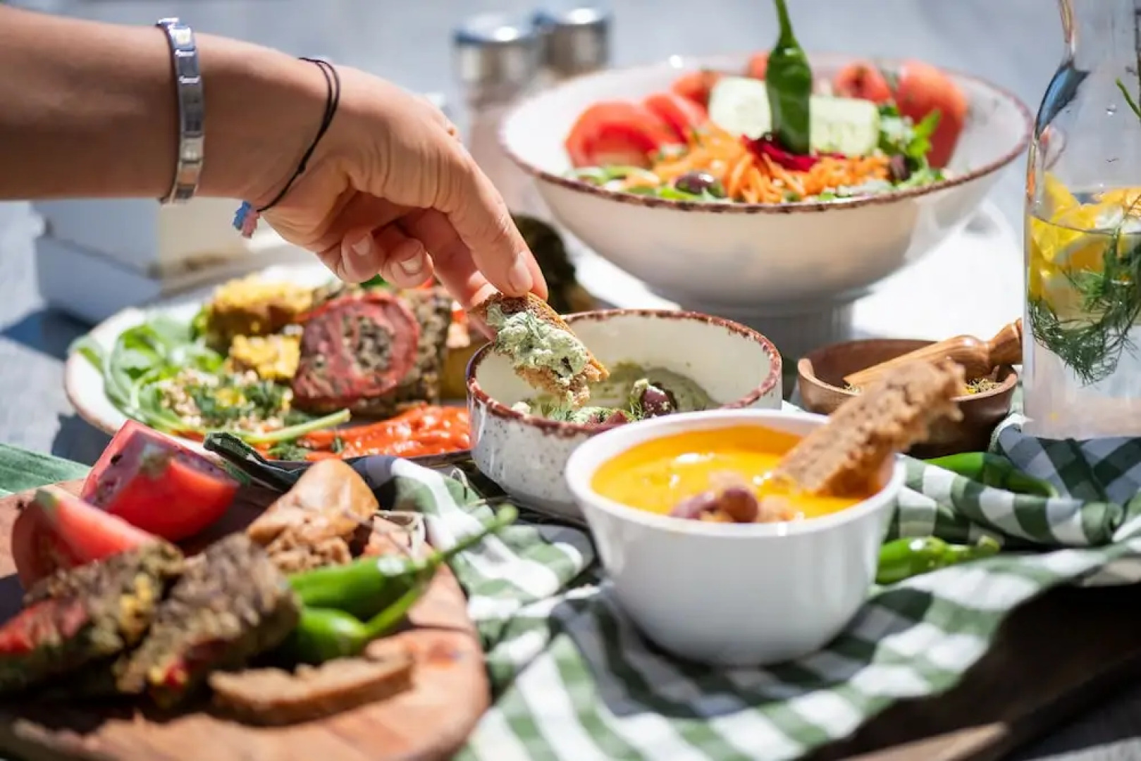 VITA RAMA holistic hotel - vegan FB