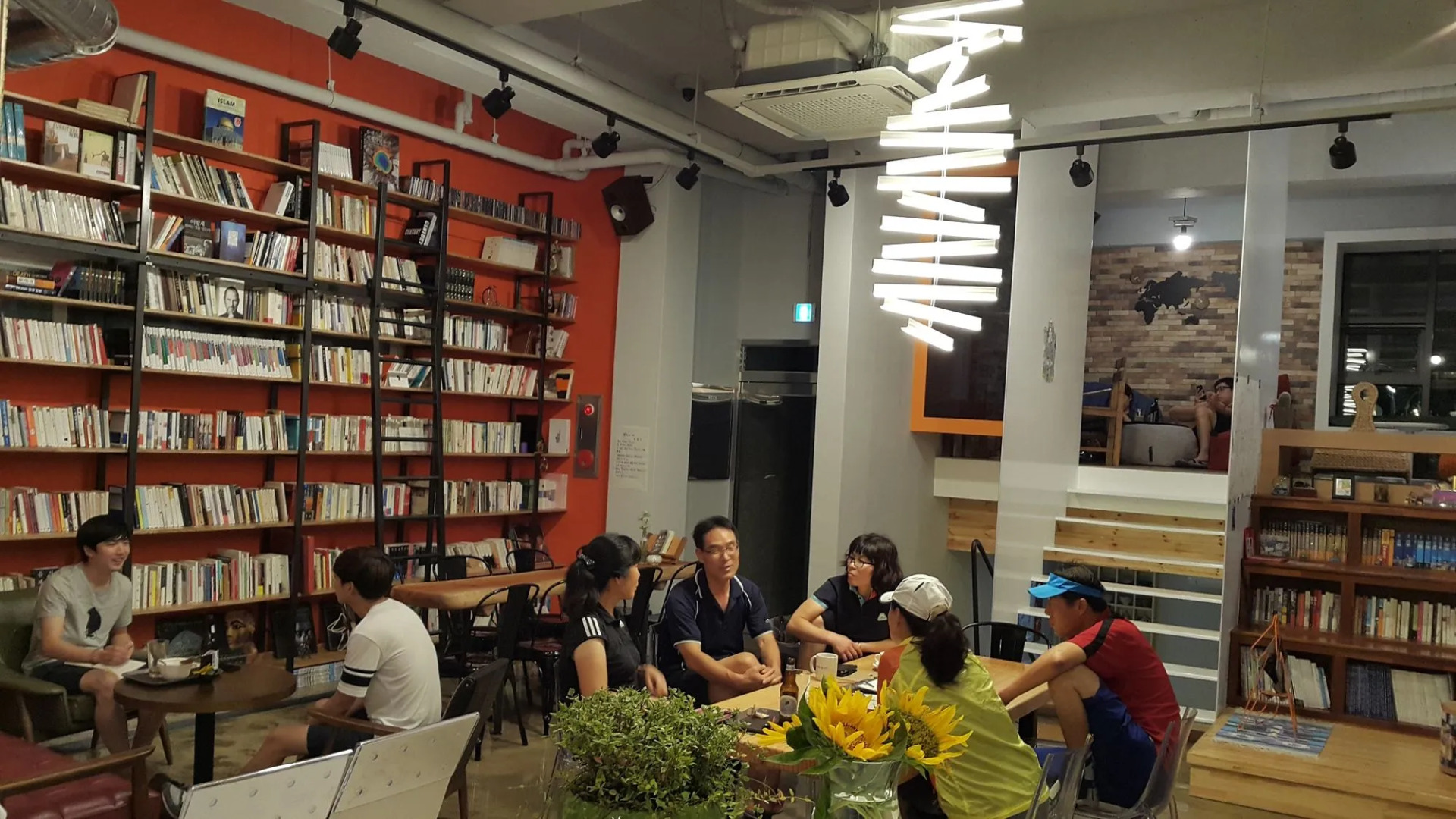 Andong Poong-gyung HOSTEL n LIBRARY