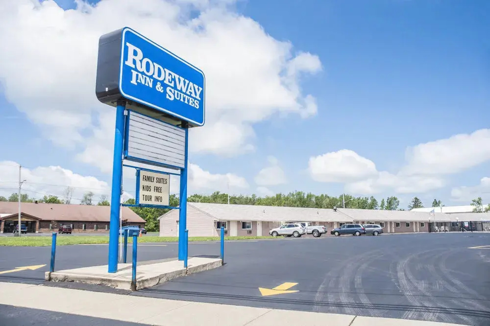 Rodeway Inn & Suites Niagara Falls