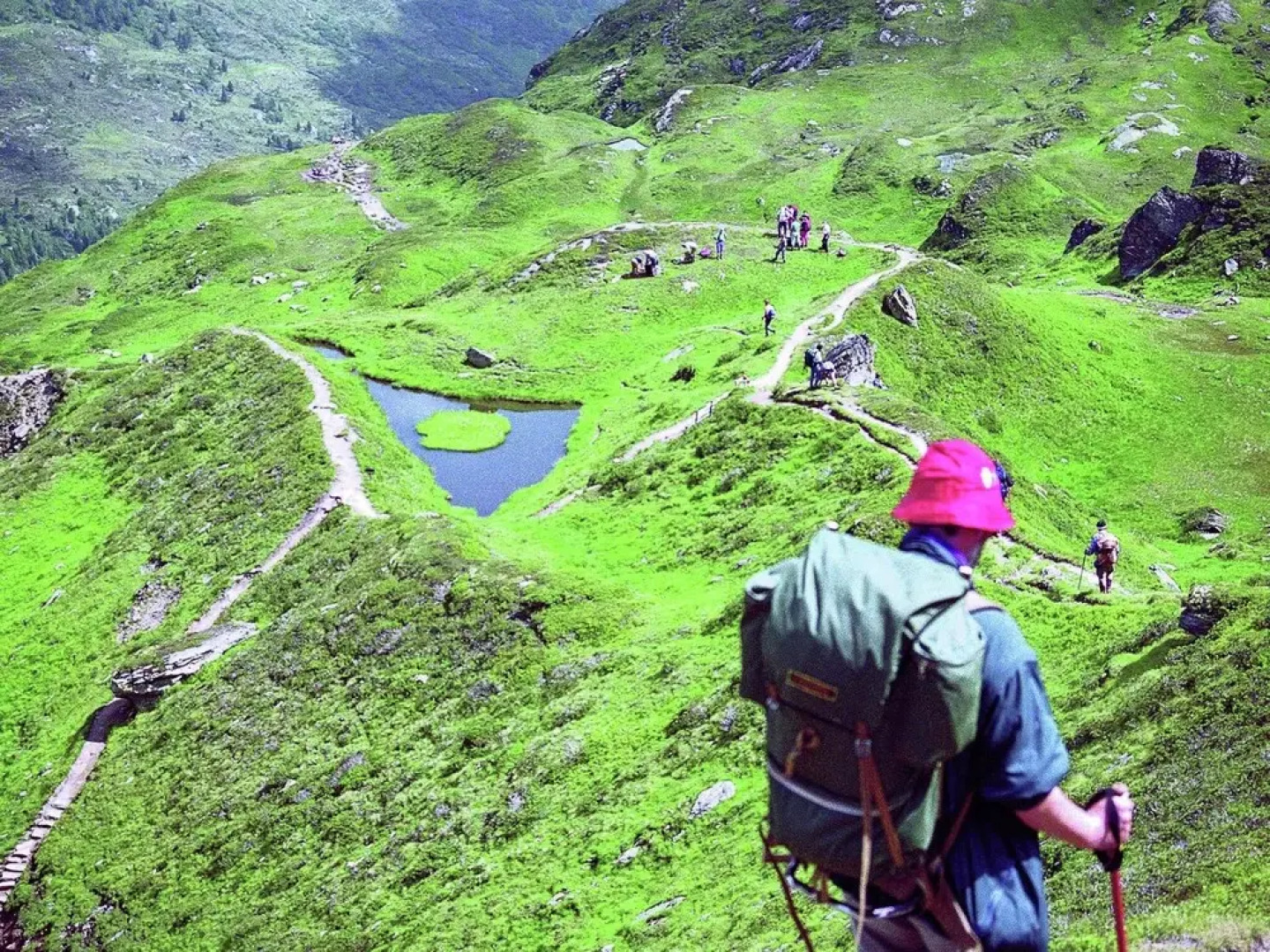 Modern Apartment With Sauna, Balcony, Garage, Washing Room