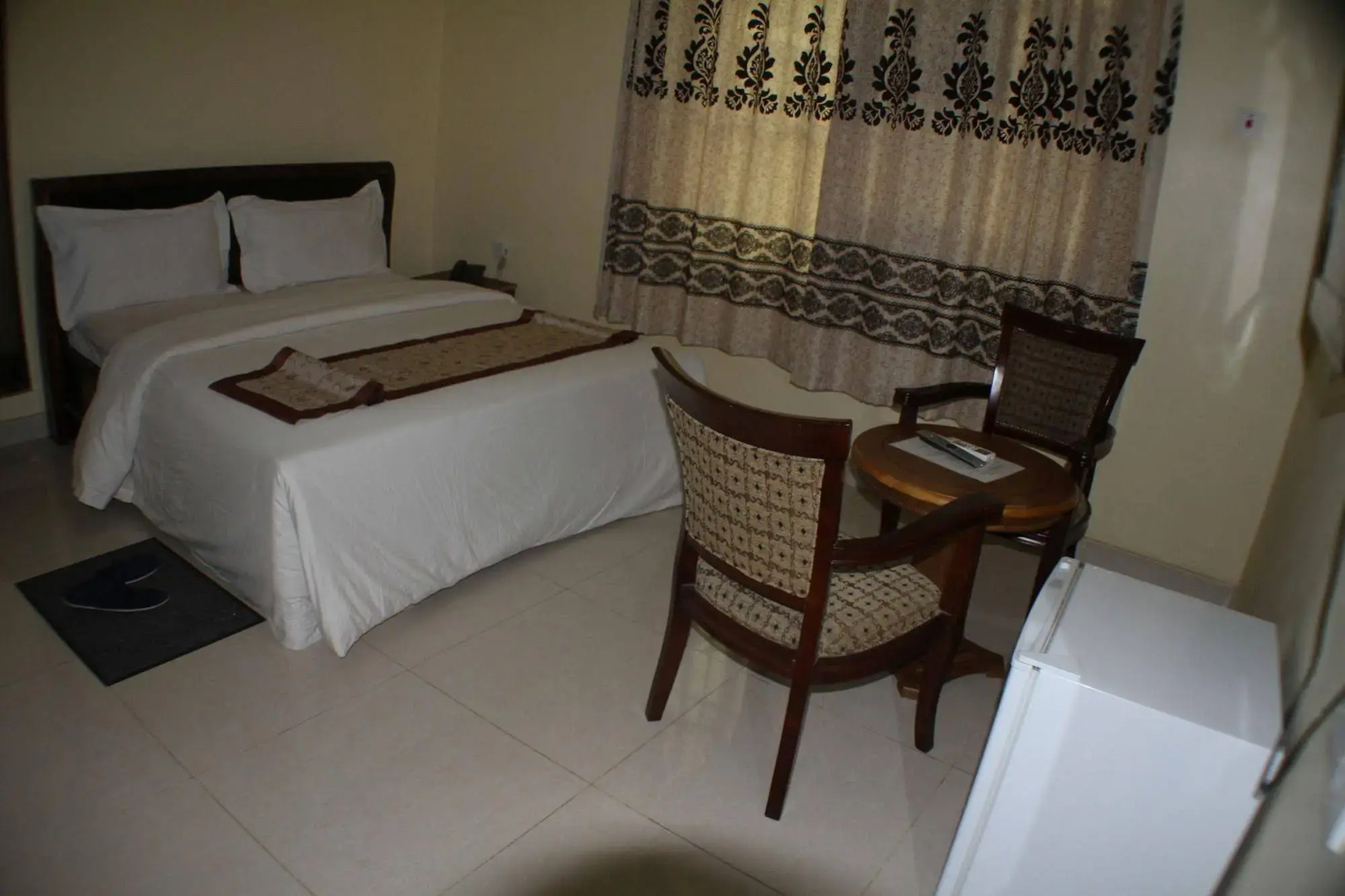 Varlek Hotel
