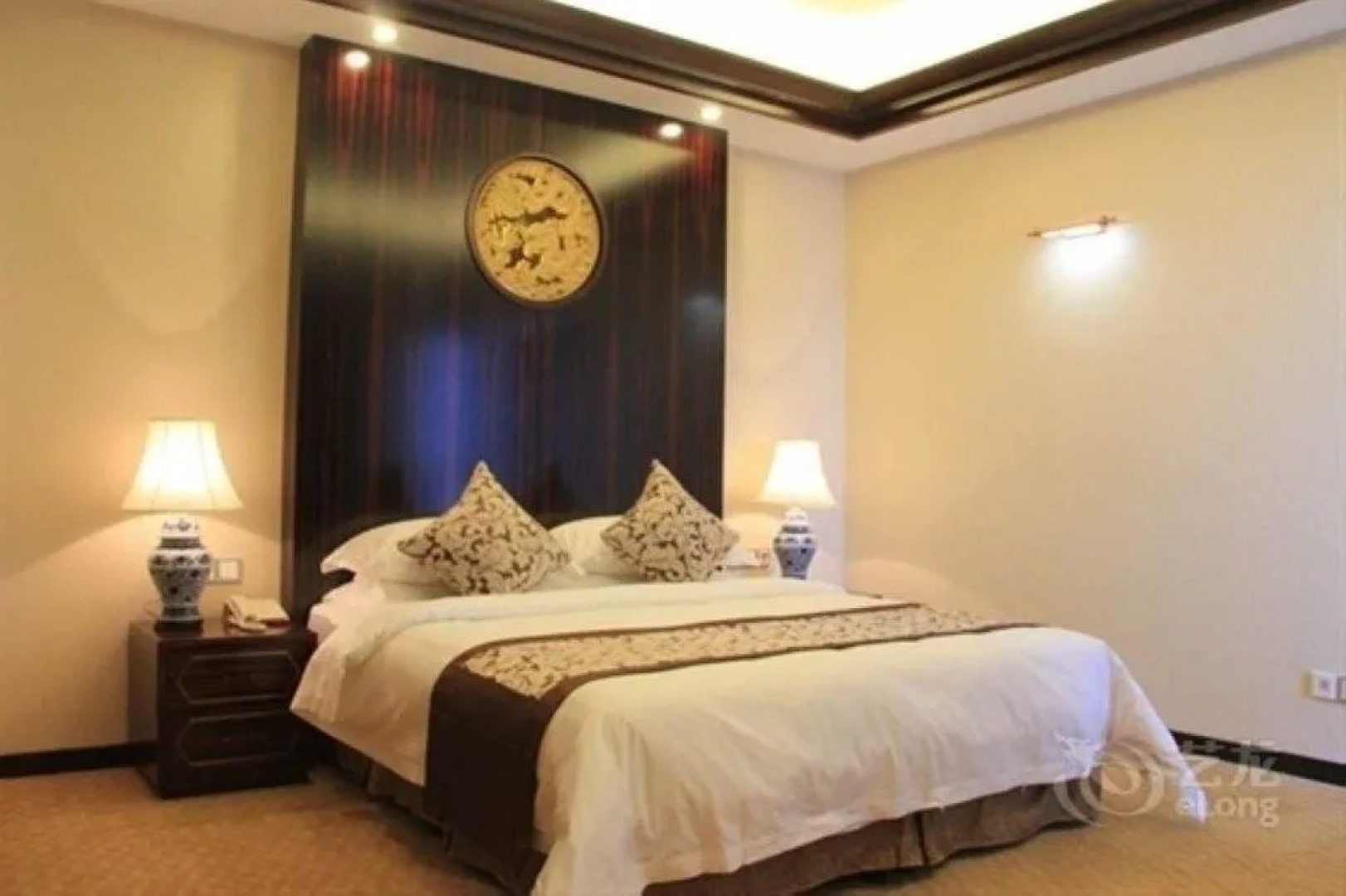 Vienna International Hotel