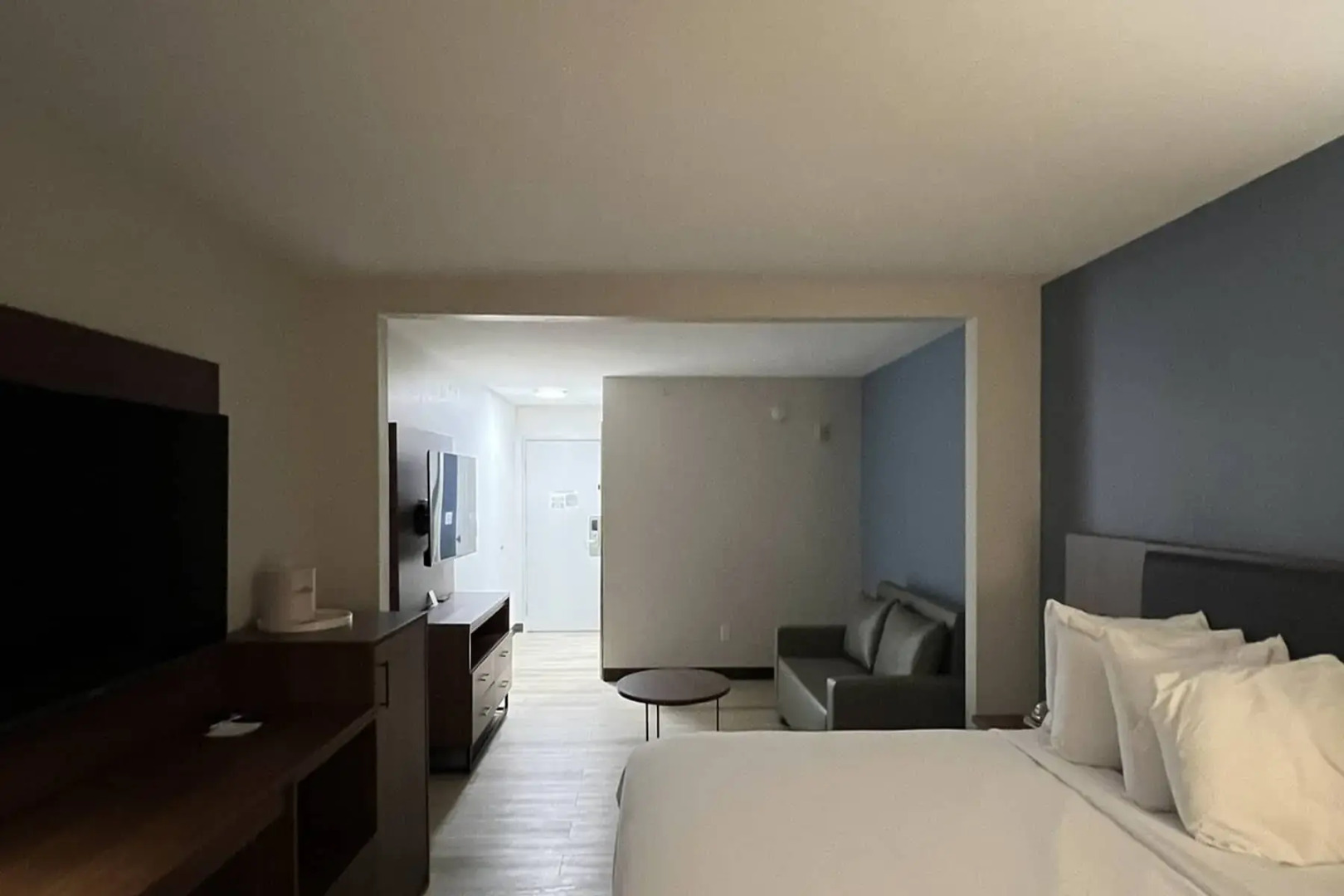 Wingate by Wyndham Dublin Near Claytor Lake State Park