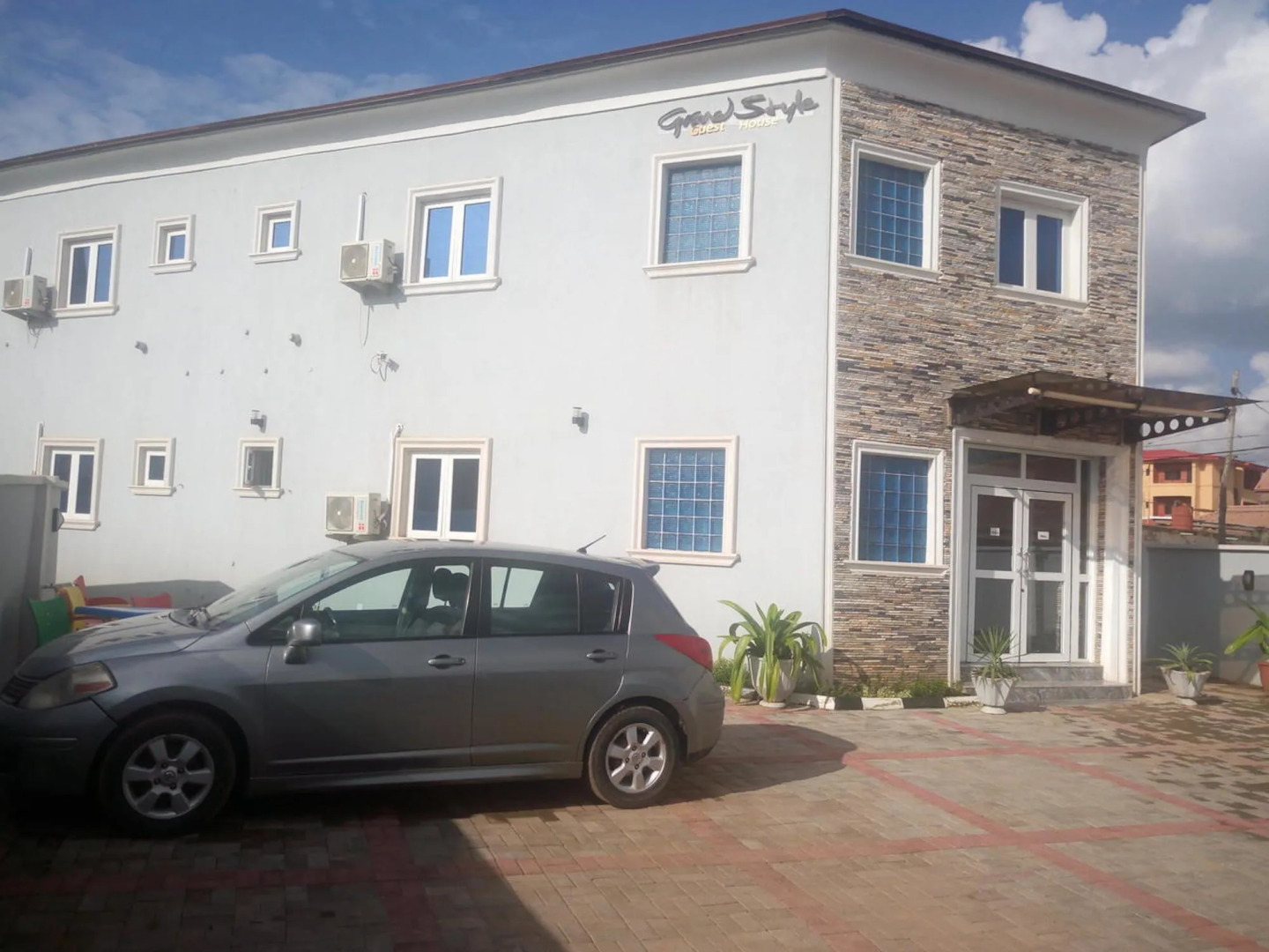 Grand Style Guest House