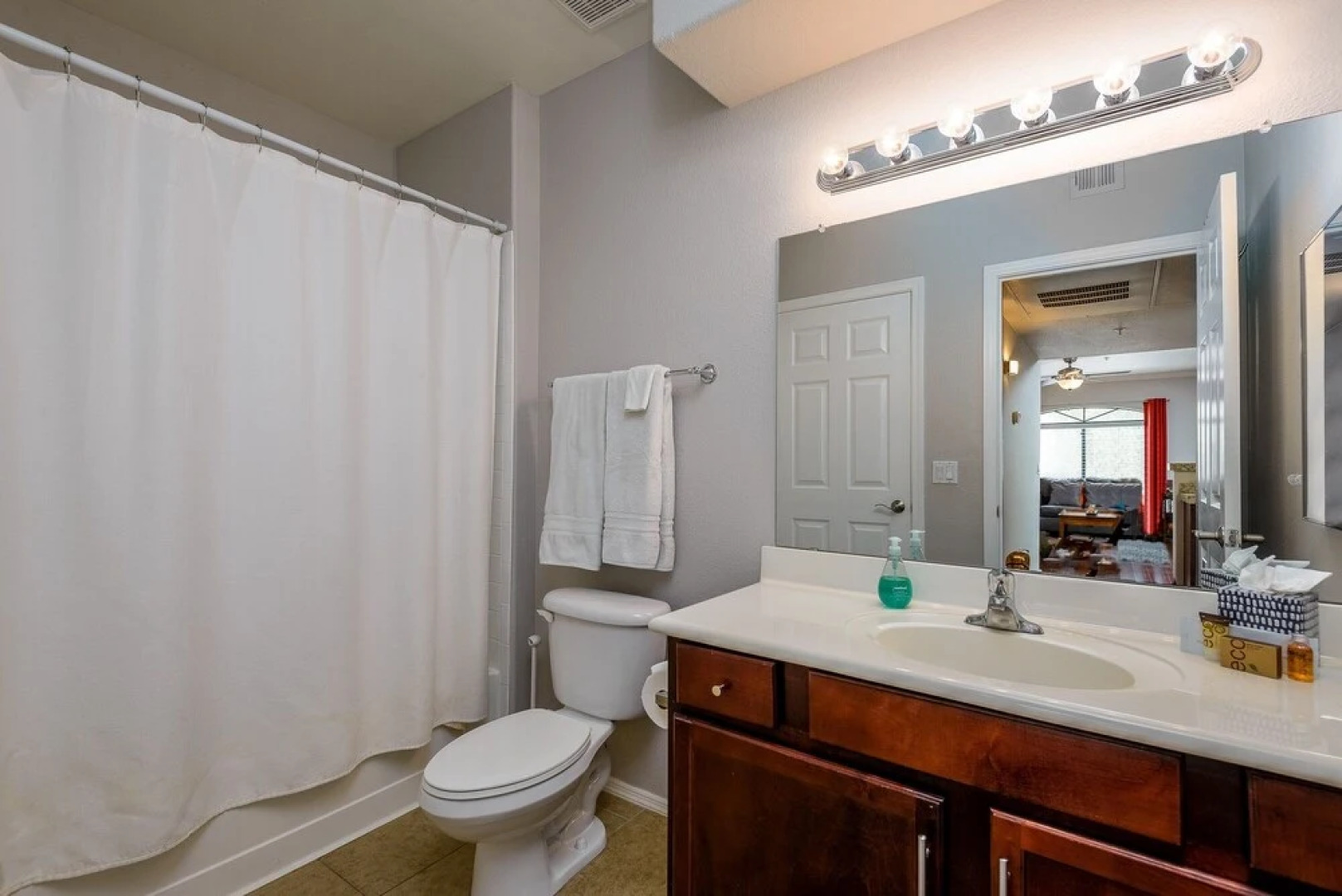 Signature 2 Bedroom Condo by RedAwning