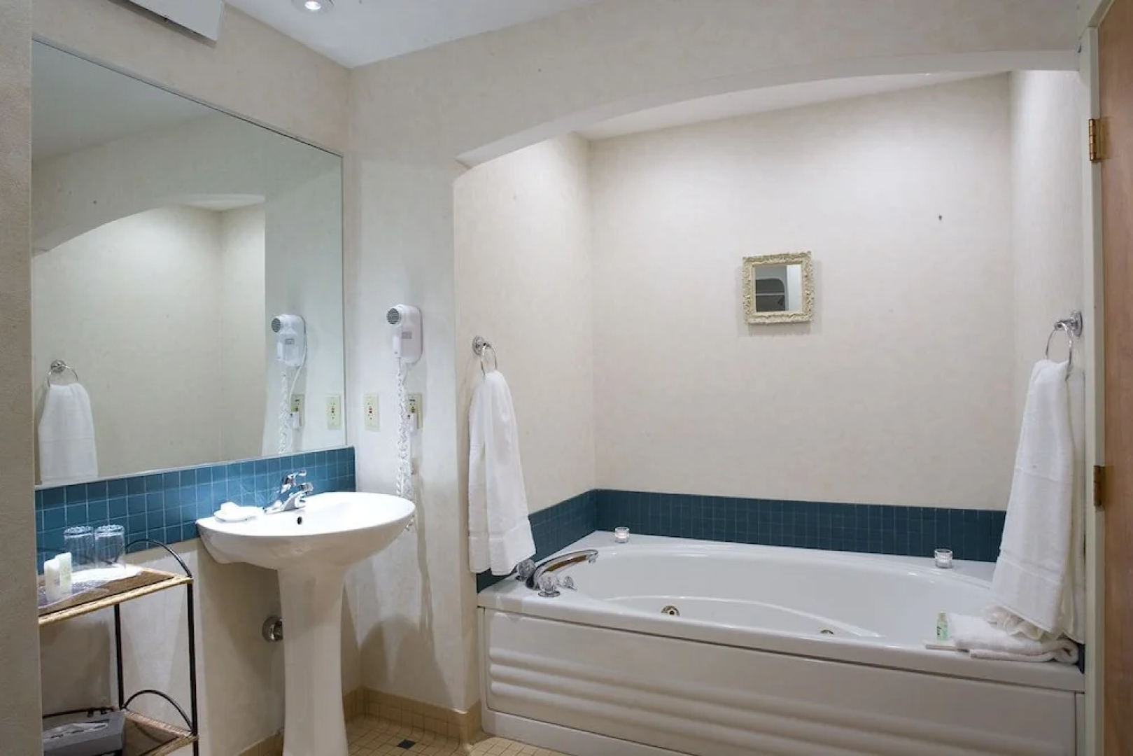 The Inn at Glenora Wine Cellars