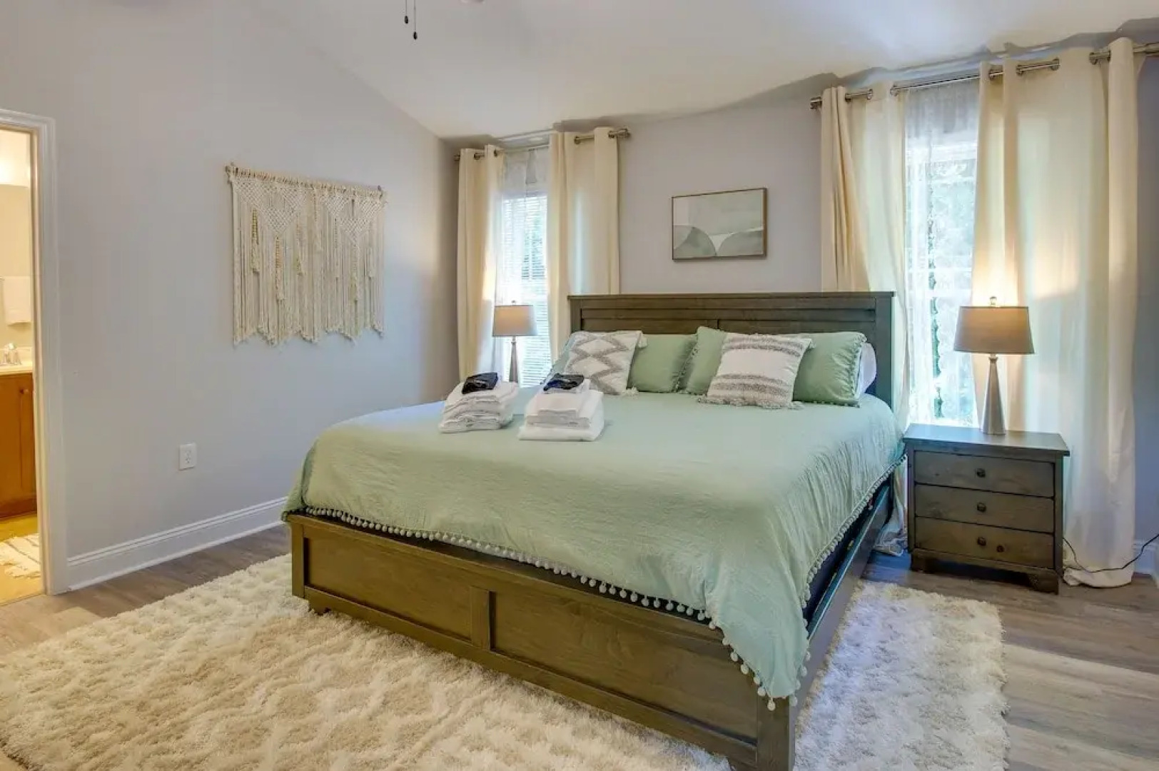 Lynchburg Rental w/ Deck: Near Downtown!