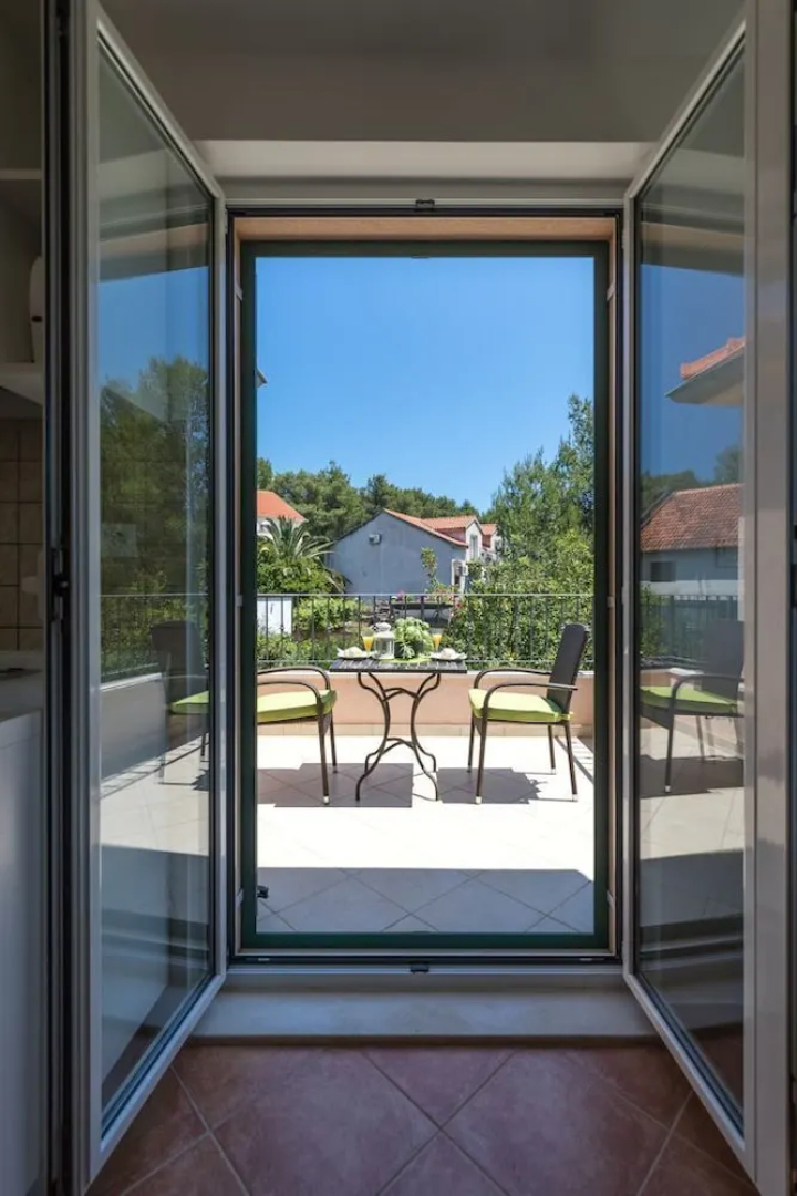 Apartments Seric
