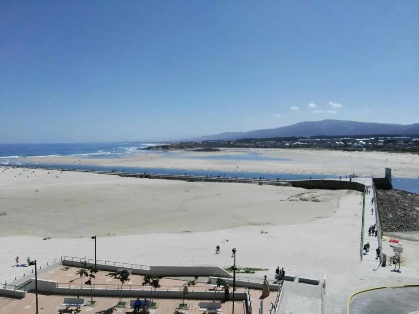 Foz Playa y Mar by I Love Norte