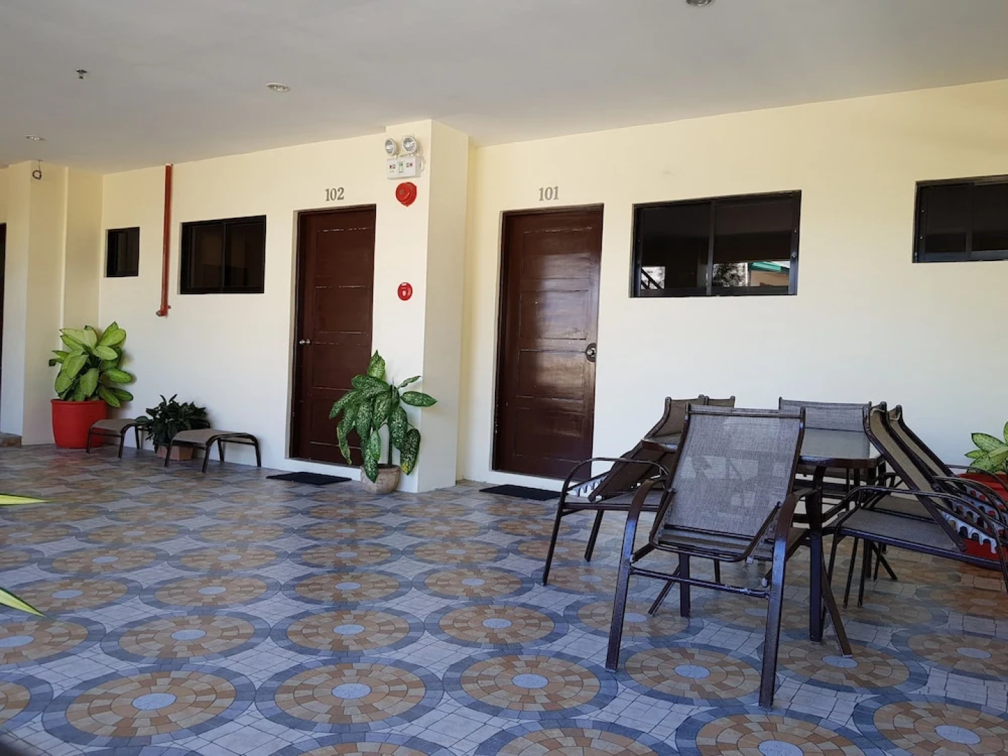 Spacious Private apartment at Laorenza Residences