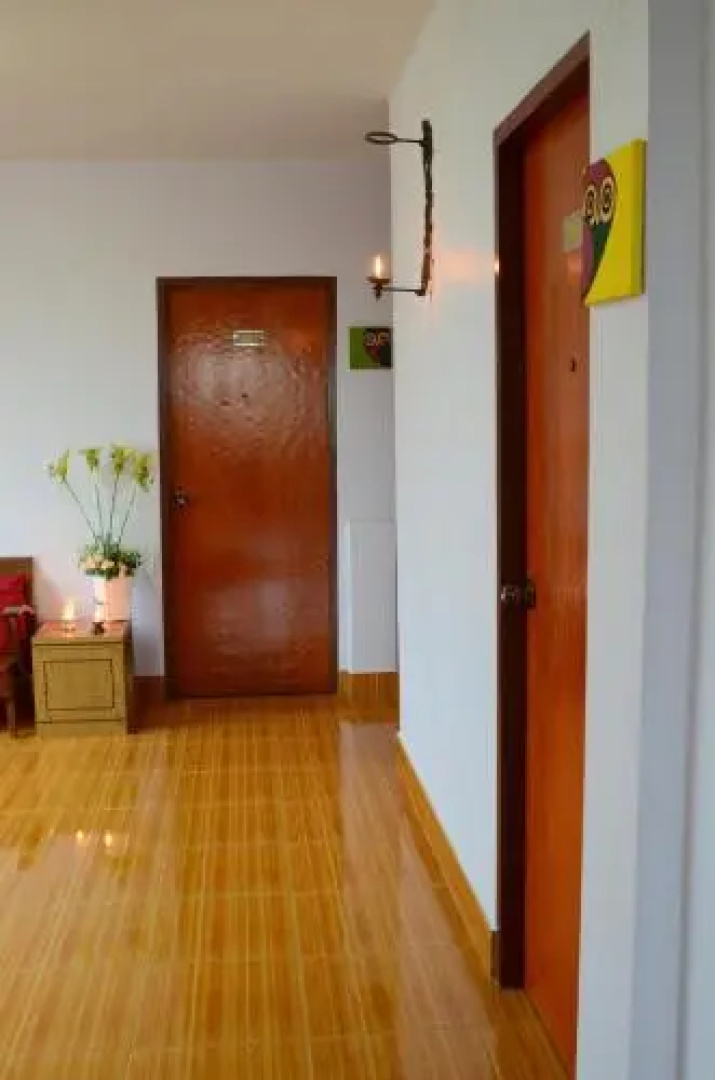 Phoonsab Hostel