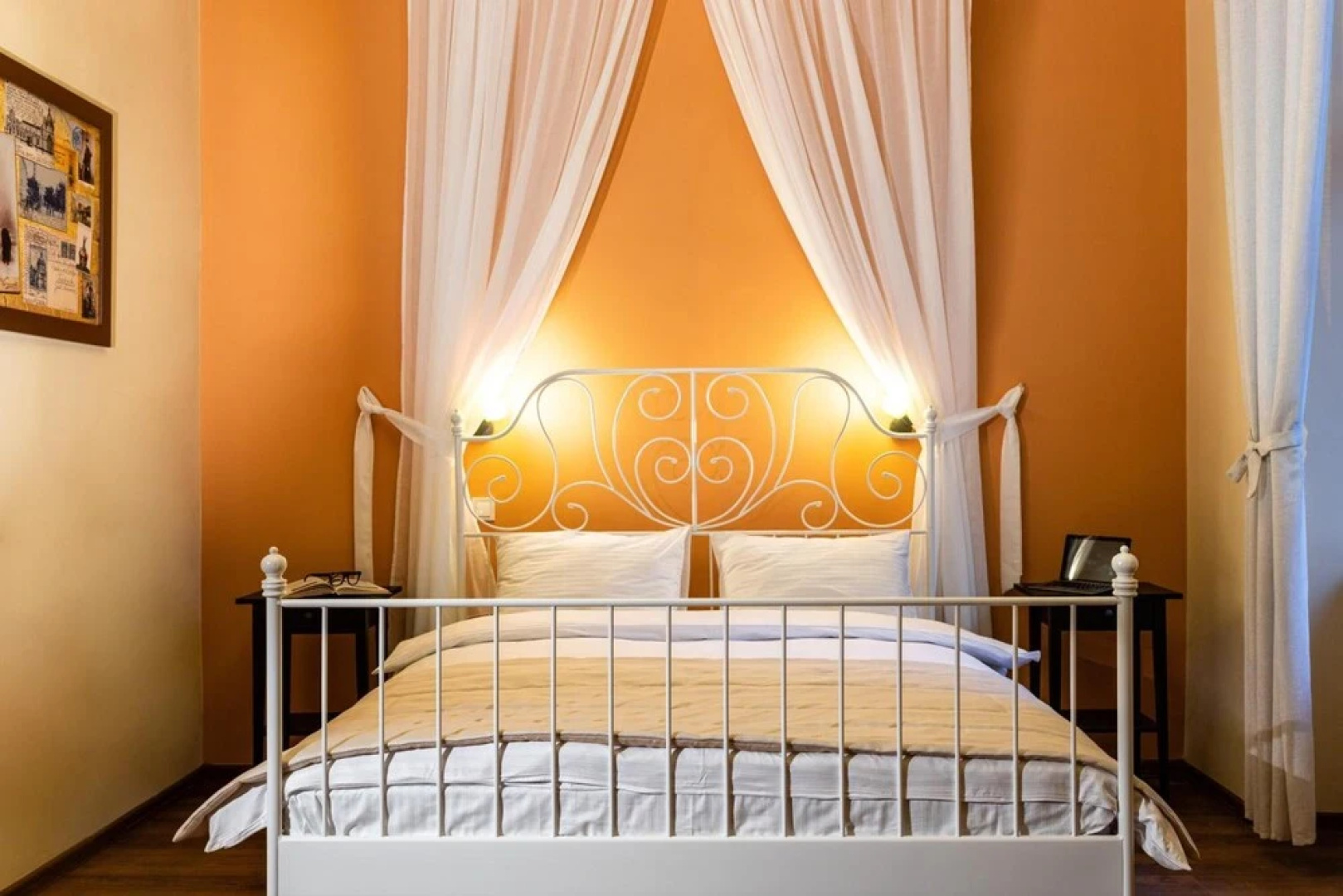 Post House Rooms