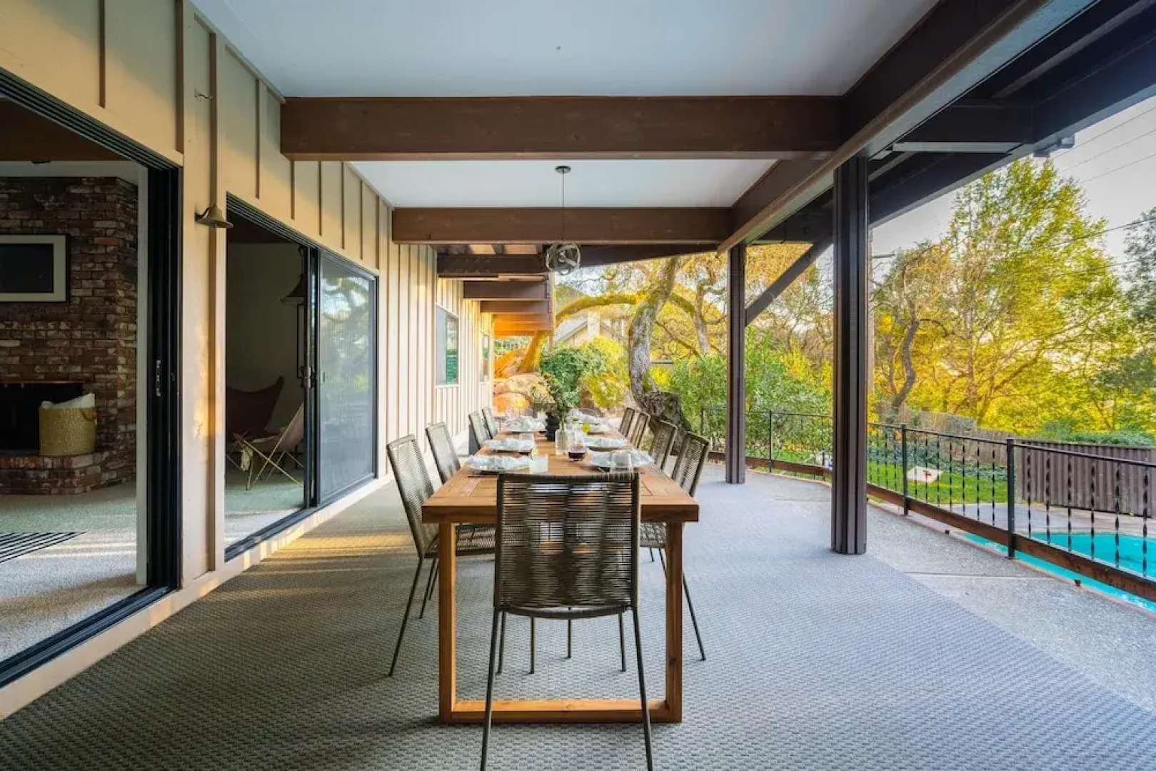 Rivendell - Spacious Home w Pool Arcade Games & Expansive Patio Santa Rosa