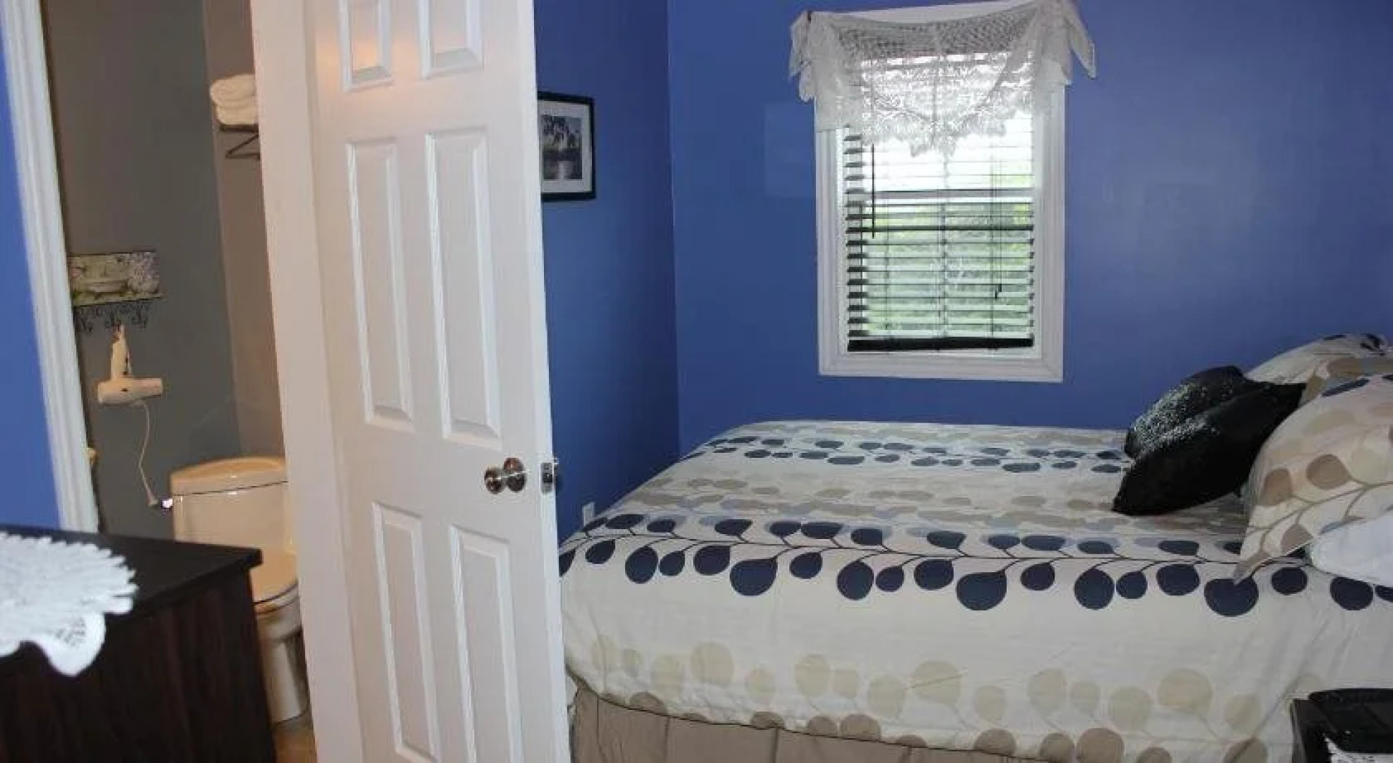 Starboard Side Guest House