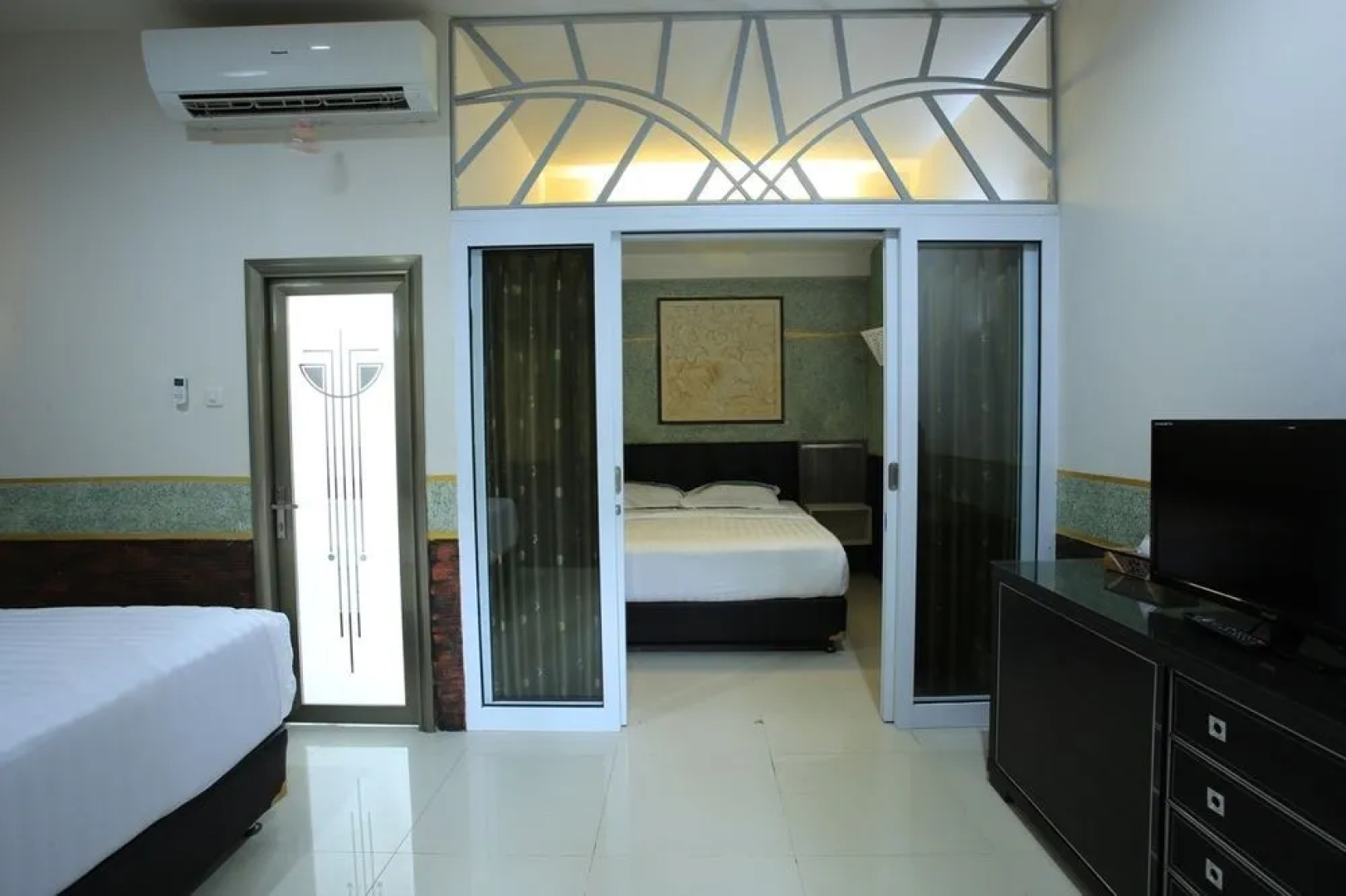 The Palm Suite Villa & Spa