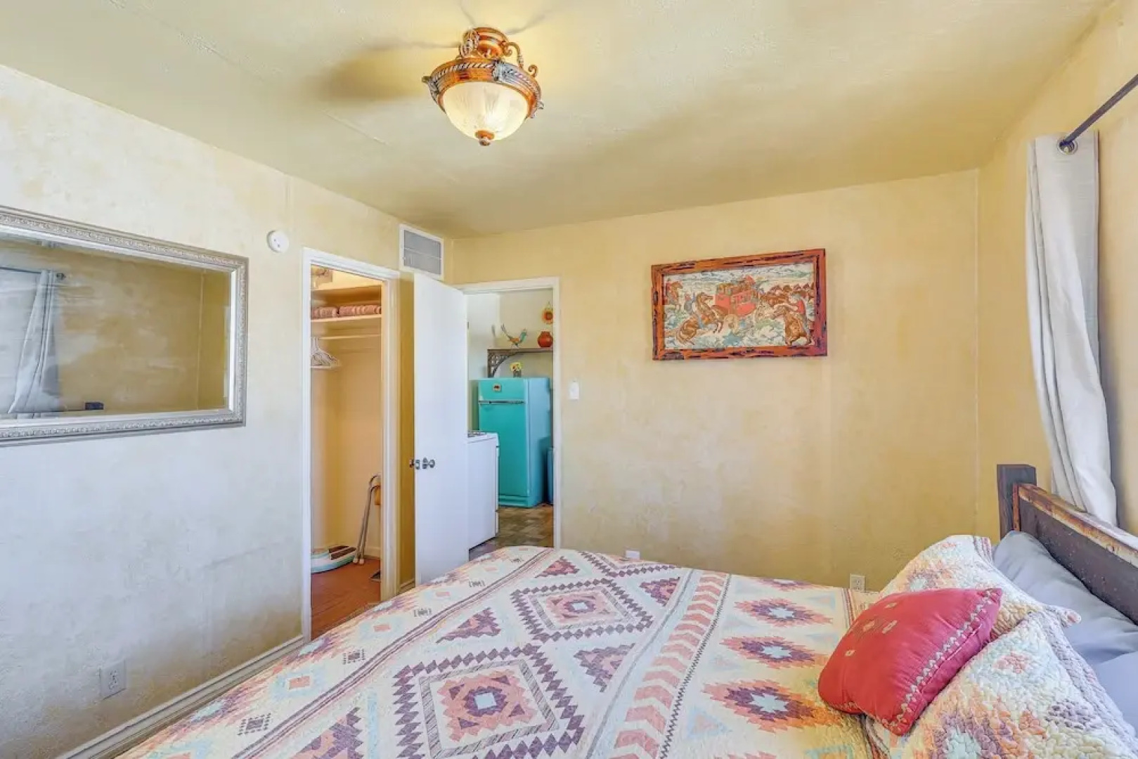 Route 66 Retreat Steps to Beale St in Dtwn Kingman