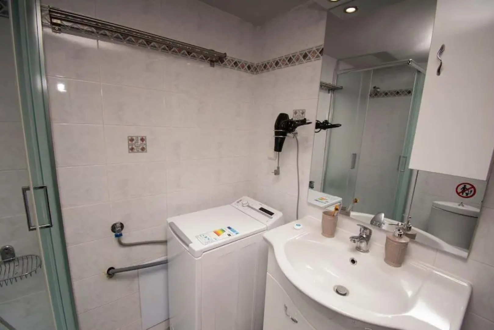 Anadora 1. City center modern stylish appartment.