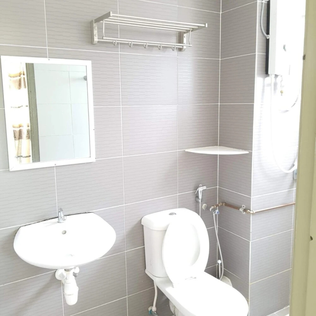 OYO Home 90354 Camlodge Royal Lily