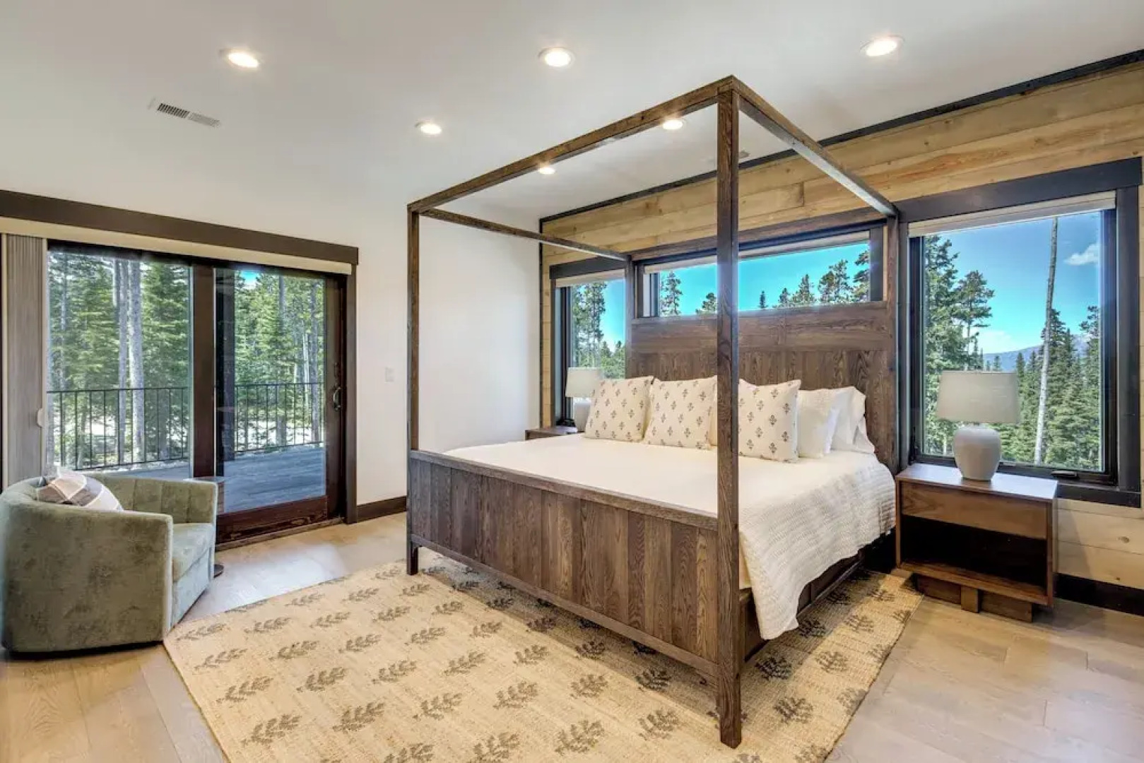 2 Mi to Big Sky Resort: Luxe Mtn-view Retreat!