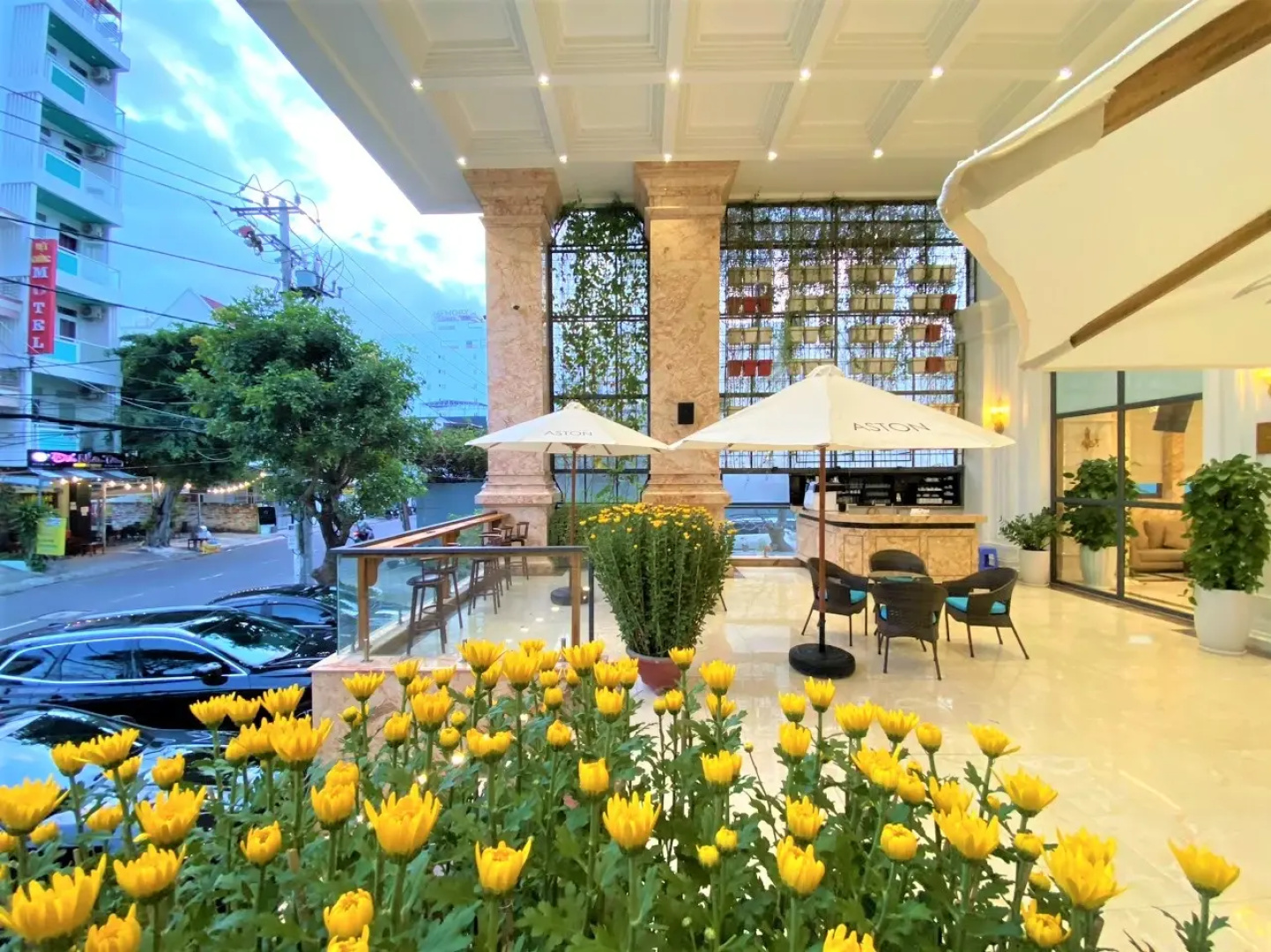 Daphovina Hotel