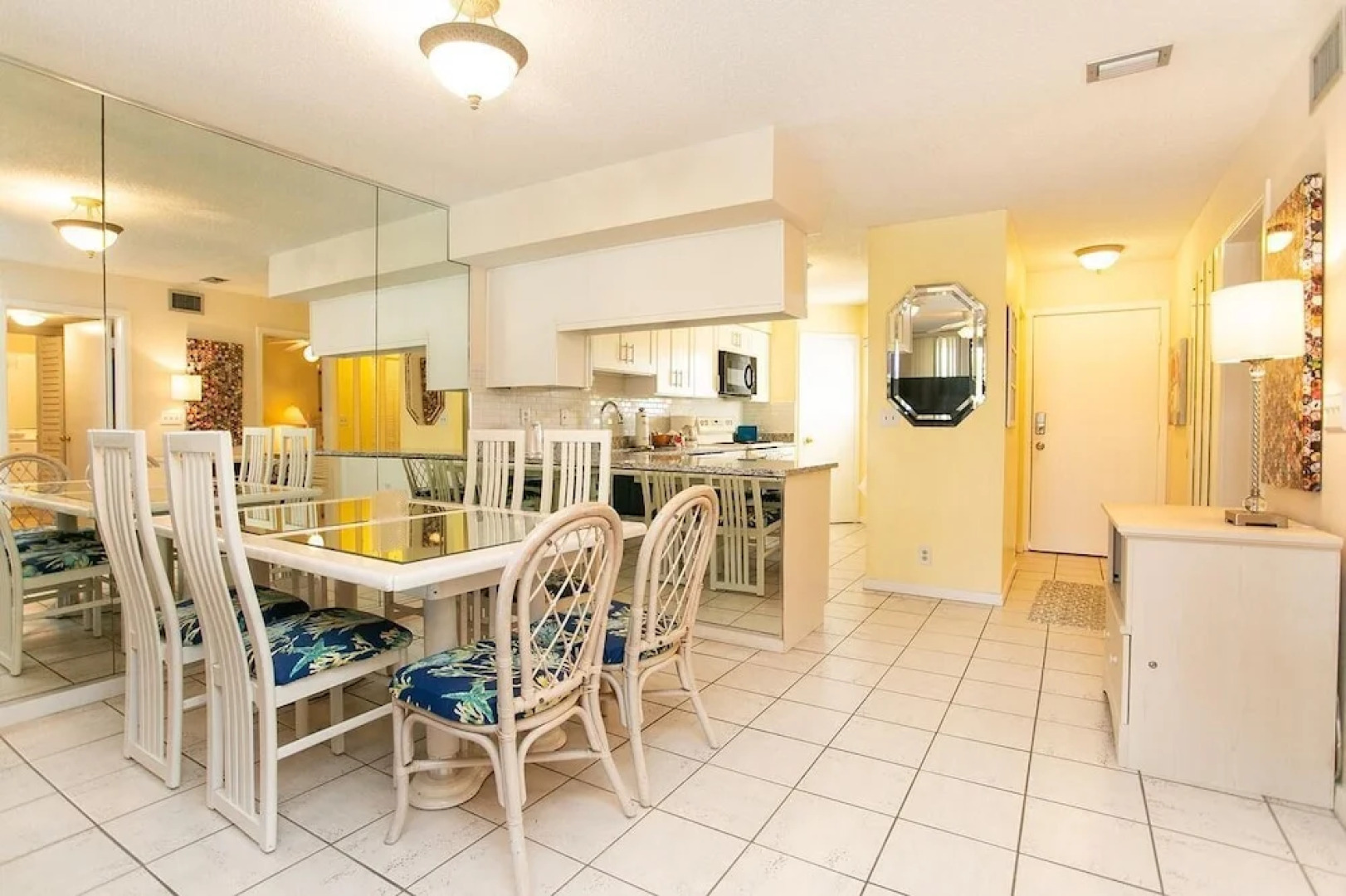 Hibiscus Resort D 2 Bedroom Condo by MCM