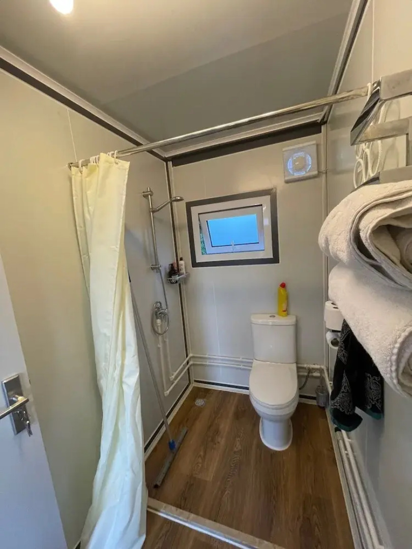 Birch Tree Lodge, Sleeps 4, Set in 3 Acres