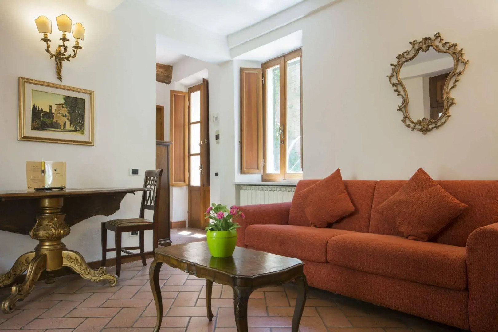 Piazza Paradiso Accomodation