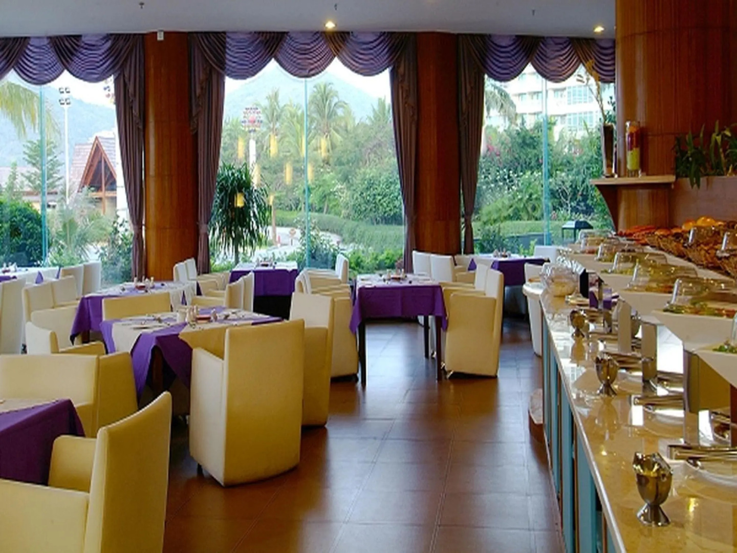 Отель Luyi Seaview