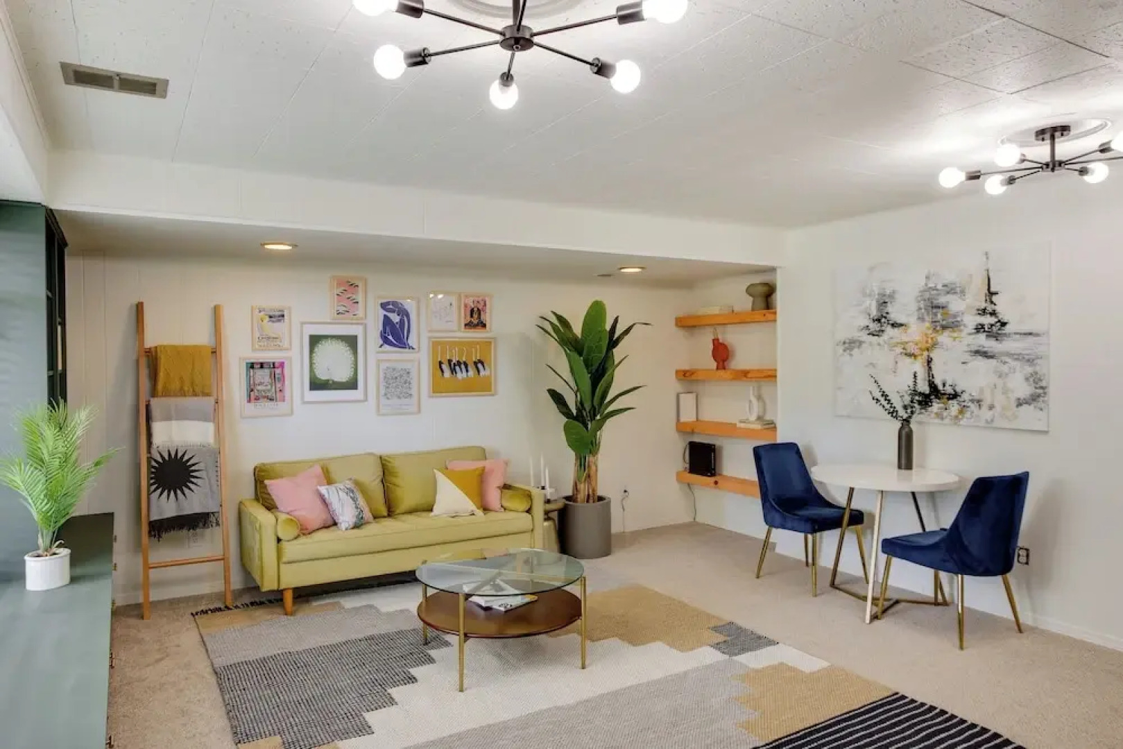 Updated Tacoma Home w/ Fire Pit!