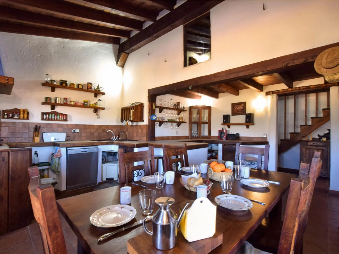 Lovely Cottage in Alcaucín near Sierra Tejeda Natural Park