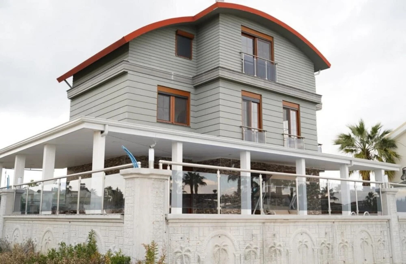 Gorgeous Villa With Private Pool in Antalya 1