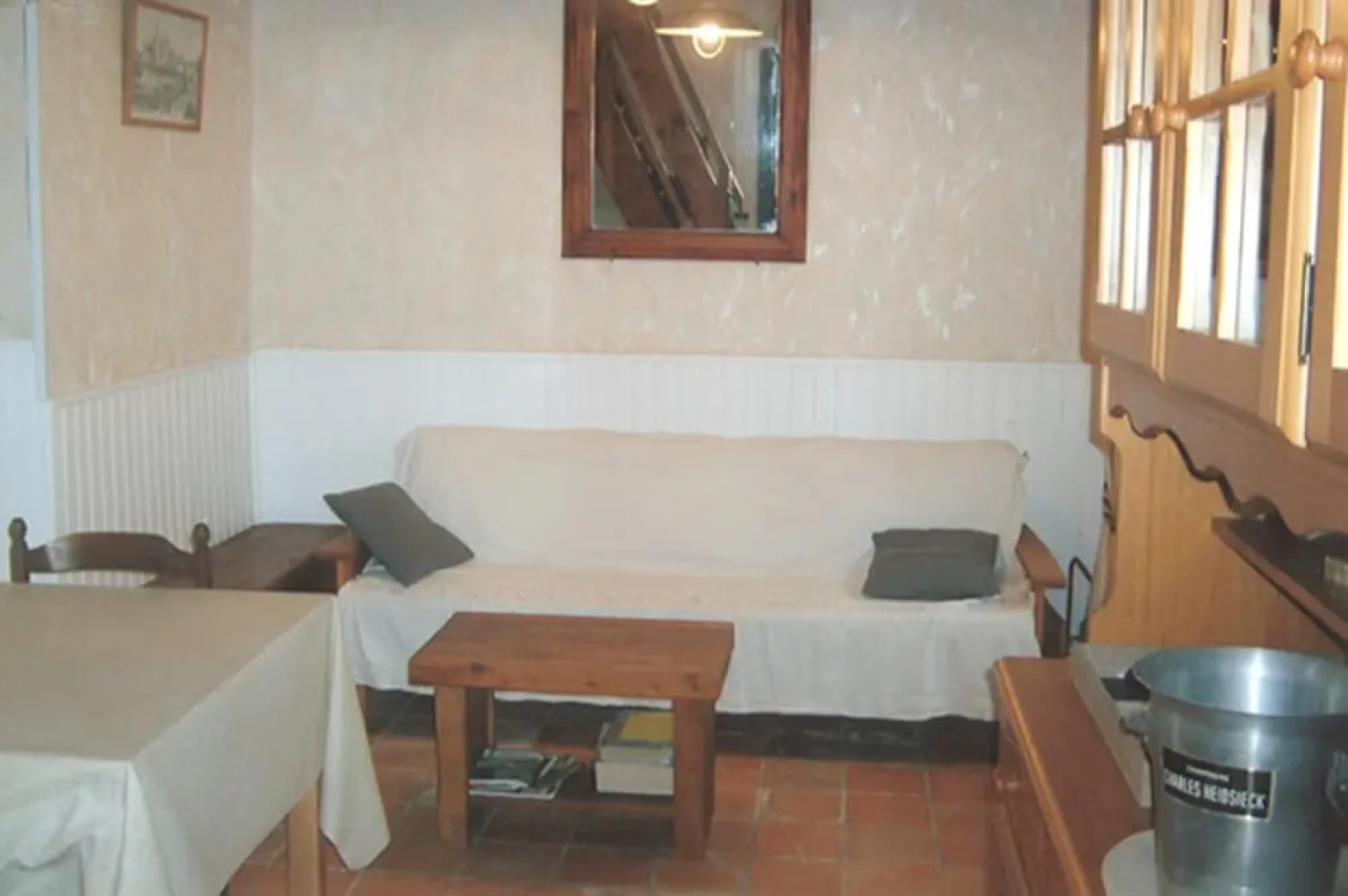 House With 2 Bedrooms in Brouchaud, With Enclosed Garden and Wifi
