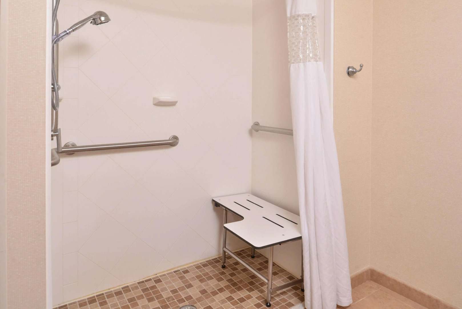 Hampton Inn & Suites Newport News (Oyster Point)