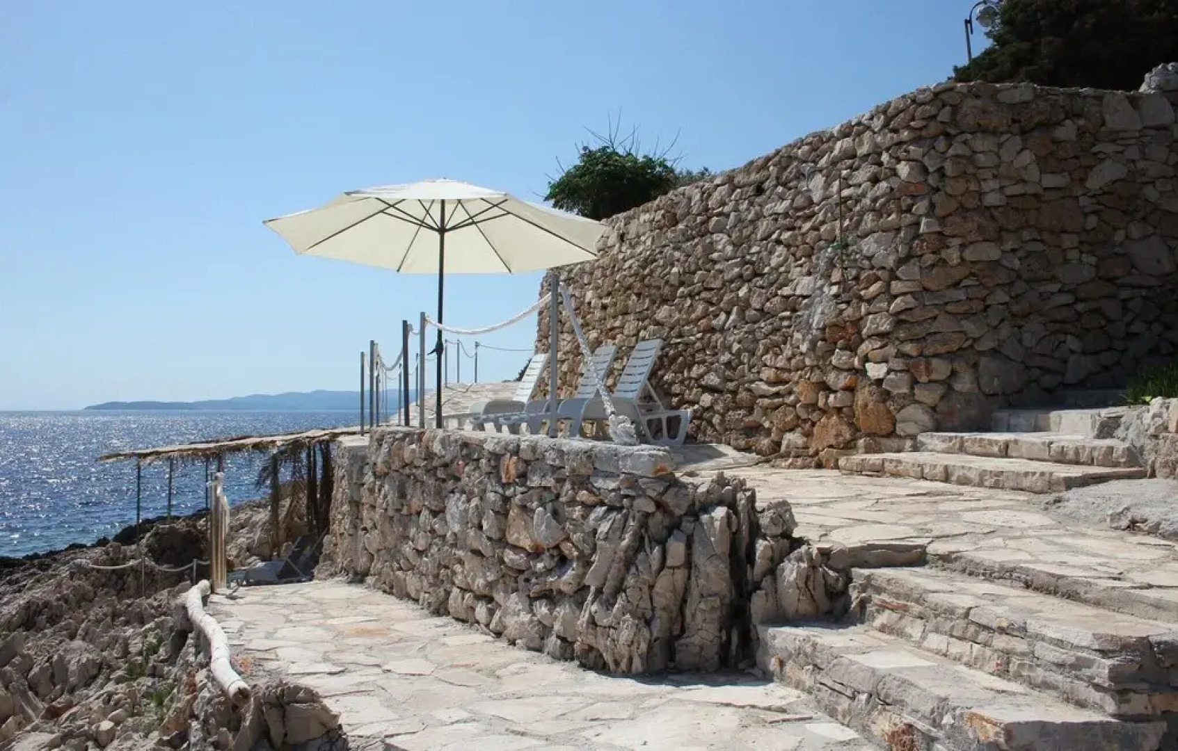 Nice Home in Potomje With Wifi and 3 Bedrooms