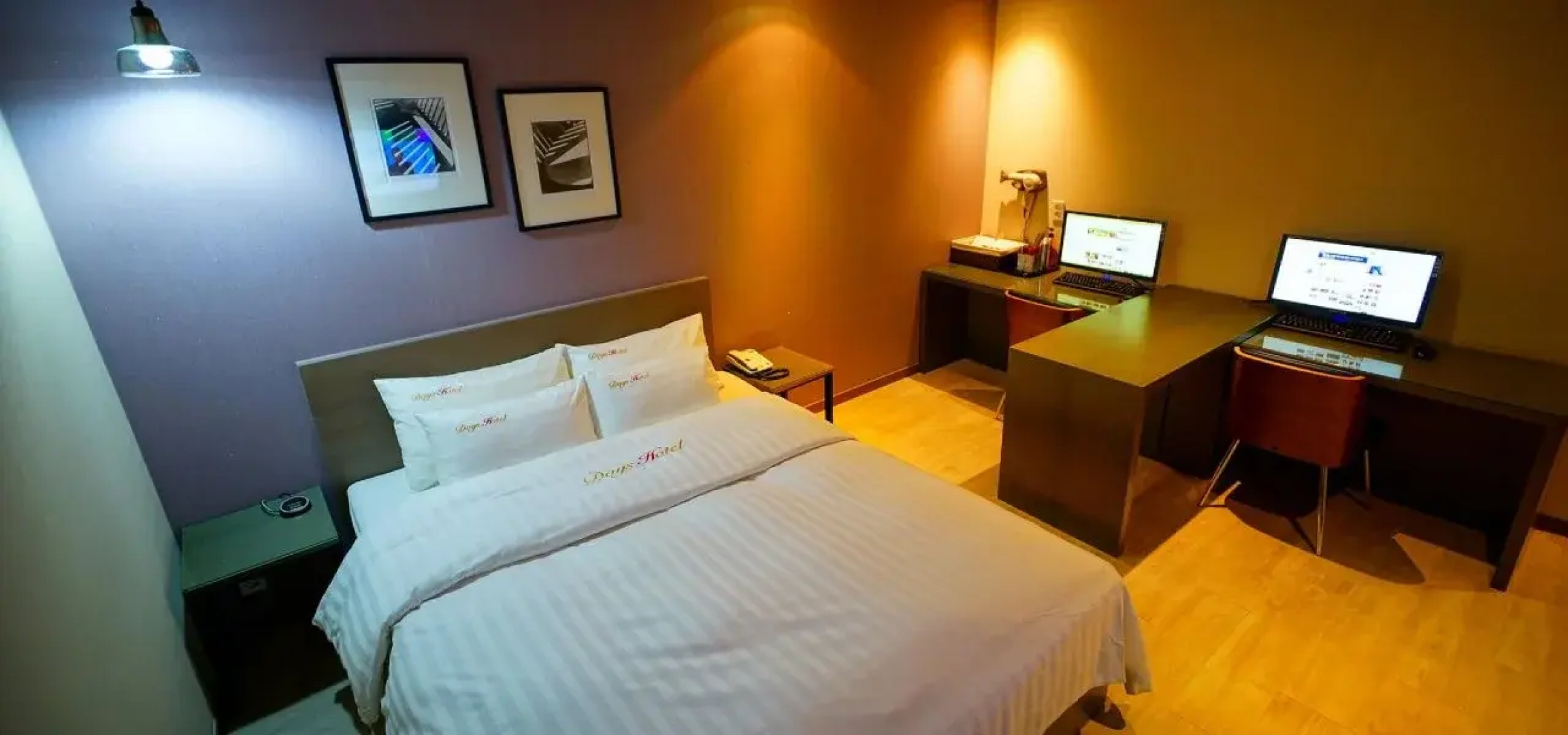 Jays Hotel