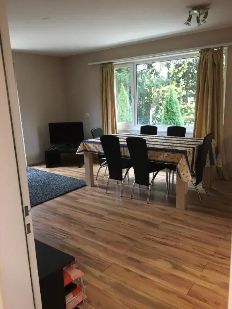 Apartments in Leafy Suburb