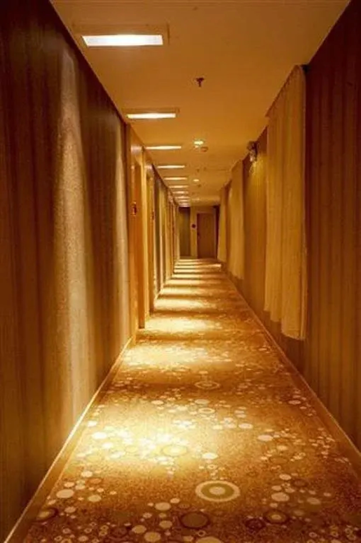 Ronghe Holiday Hotel