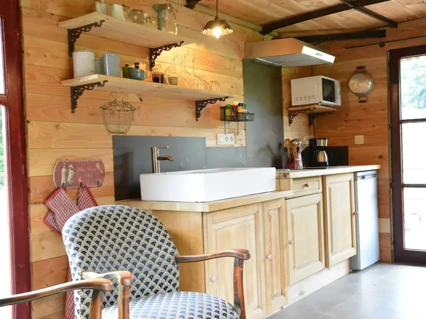 Cozy Mobile Home in Vresse-sur-semois With Terrace