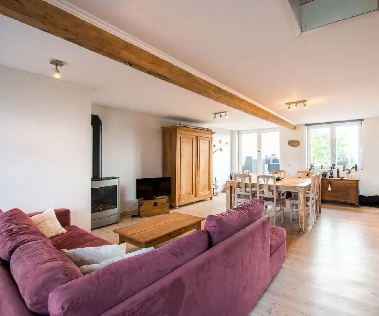 Flanders Fields Cottage Spar