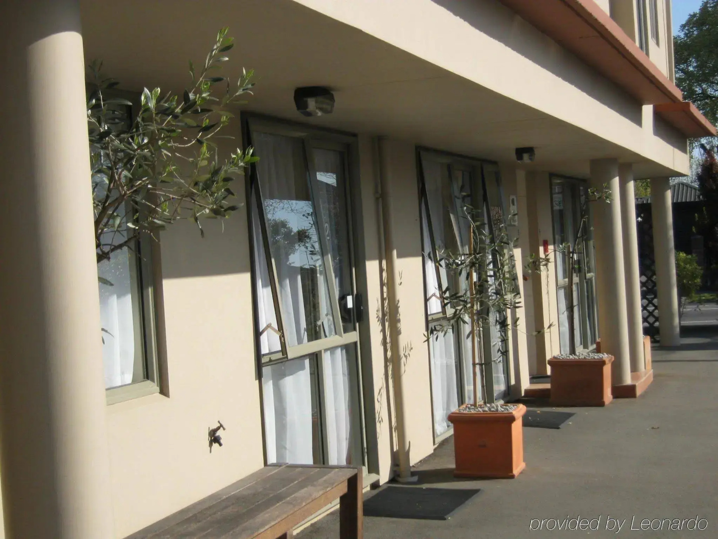Arena Motel