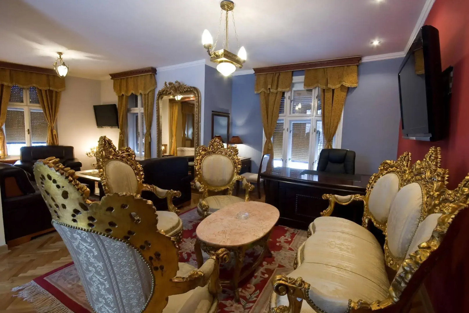 Pension Travelling Actor