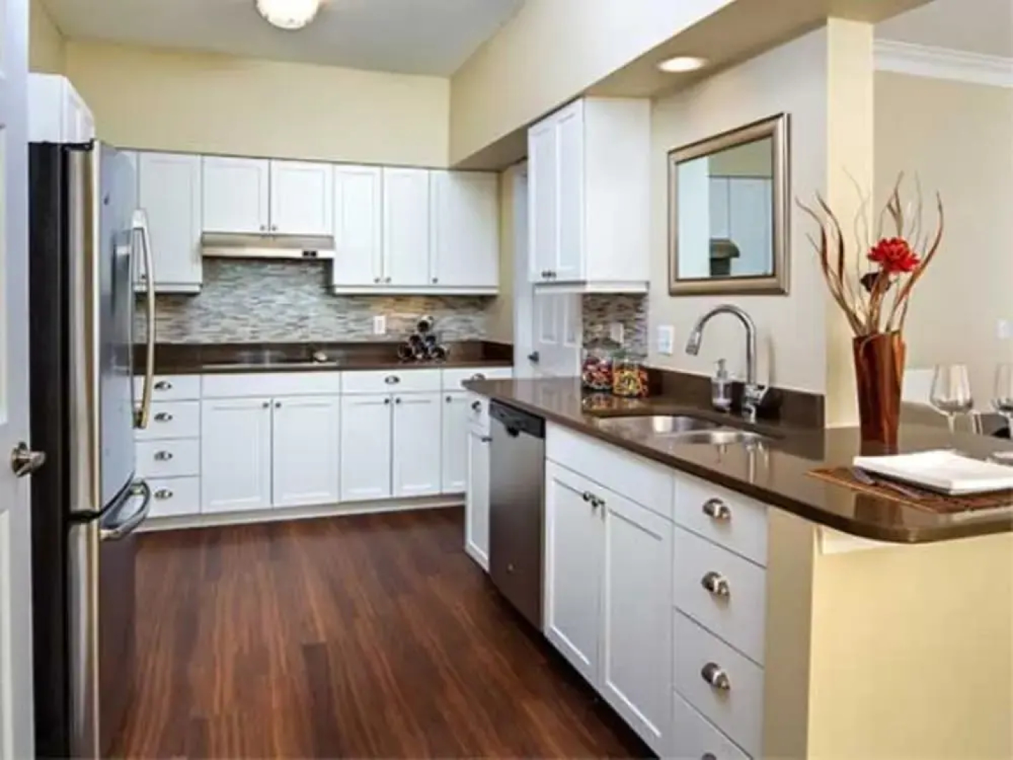 Global Luxury Suites at Waltham