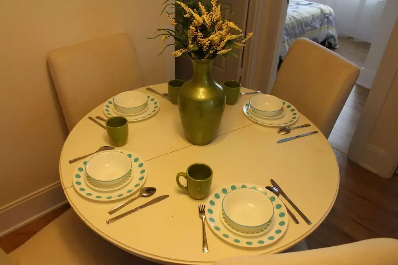 Square One Comfort Suite By Elite Suites