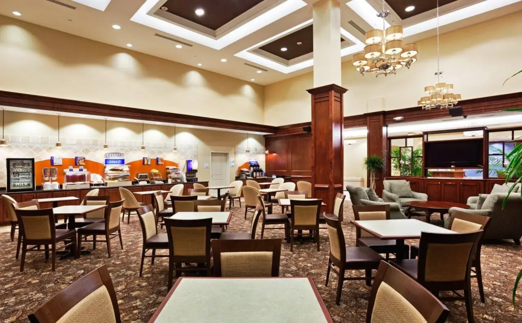 Holiday Inn Express & Suites Mt. Pleasant by IHG