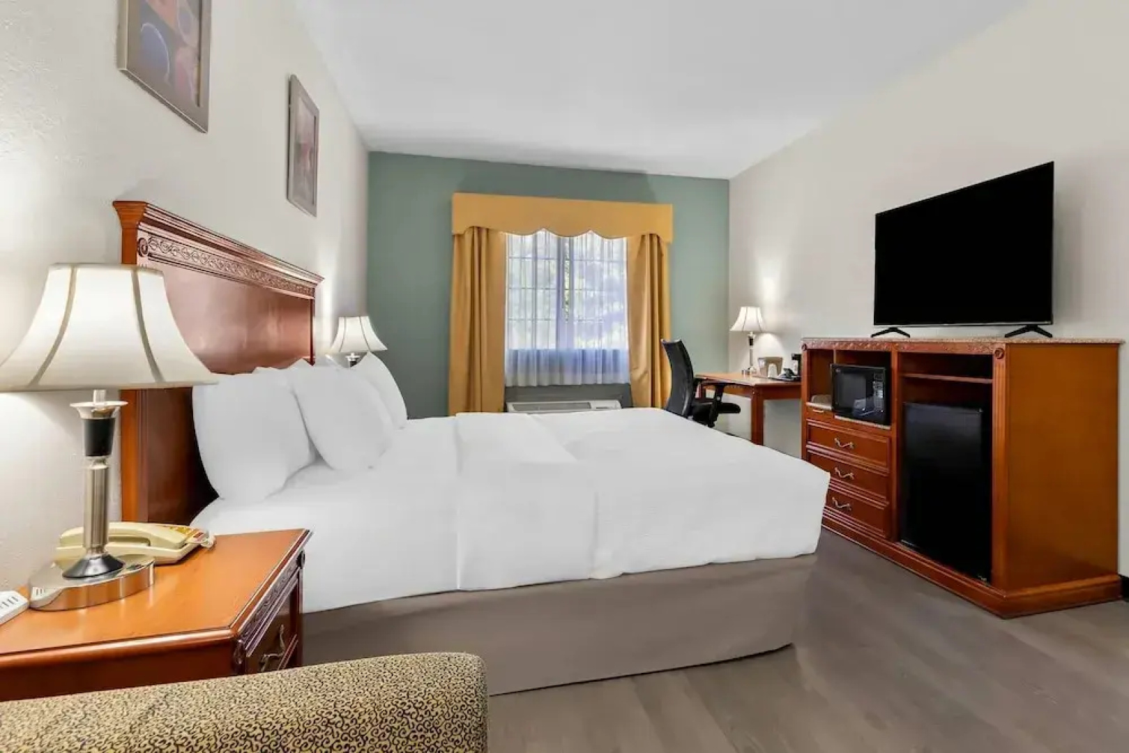 Quality Inn & Suites McAlester on Hwy 69