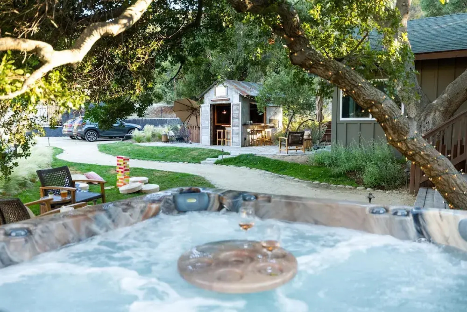 Emerson by AvantStay | Secluded Home - 125 Acres w/ Hiking, Hot Tub & Patio