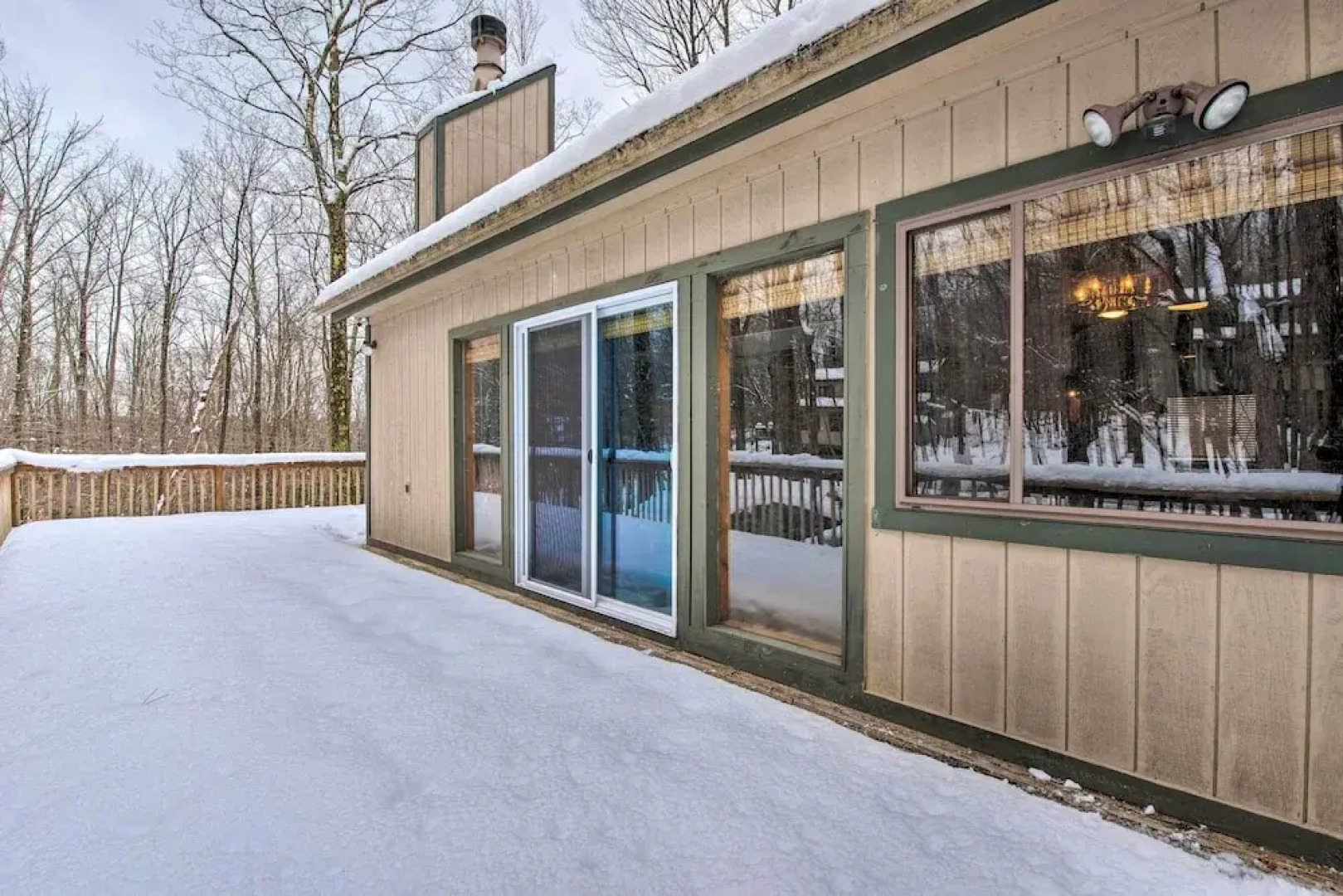 Cozy Lake Ariel Home w/ Community Amenities!