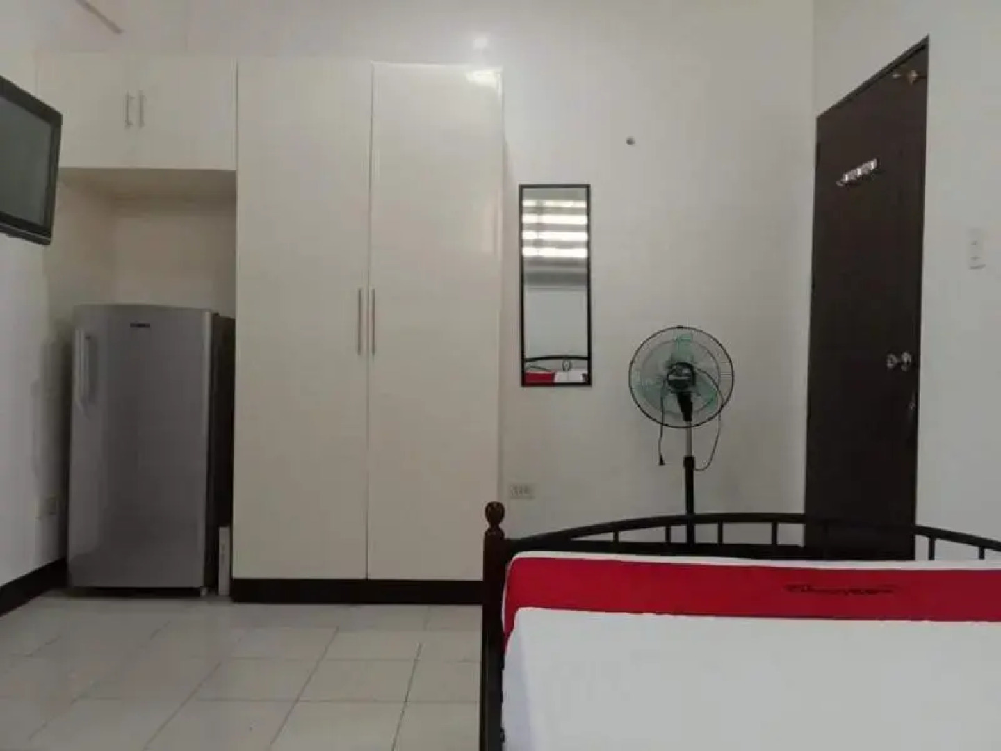 RedDoorz near De La Salle Dasmarinas Cavite